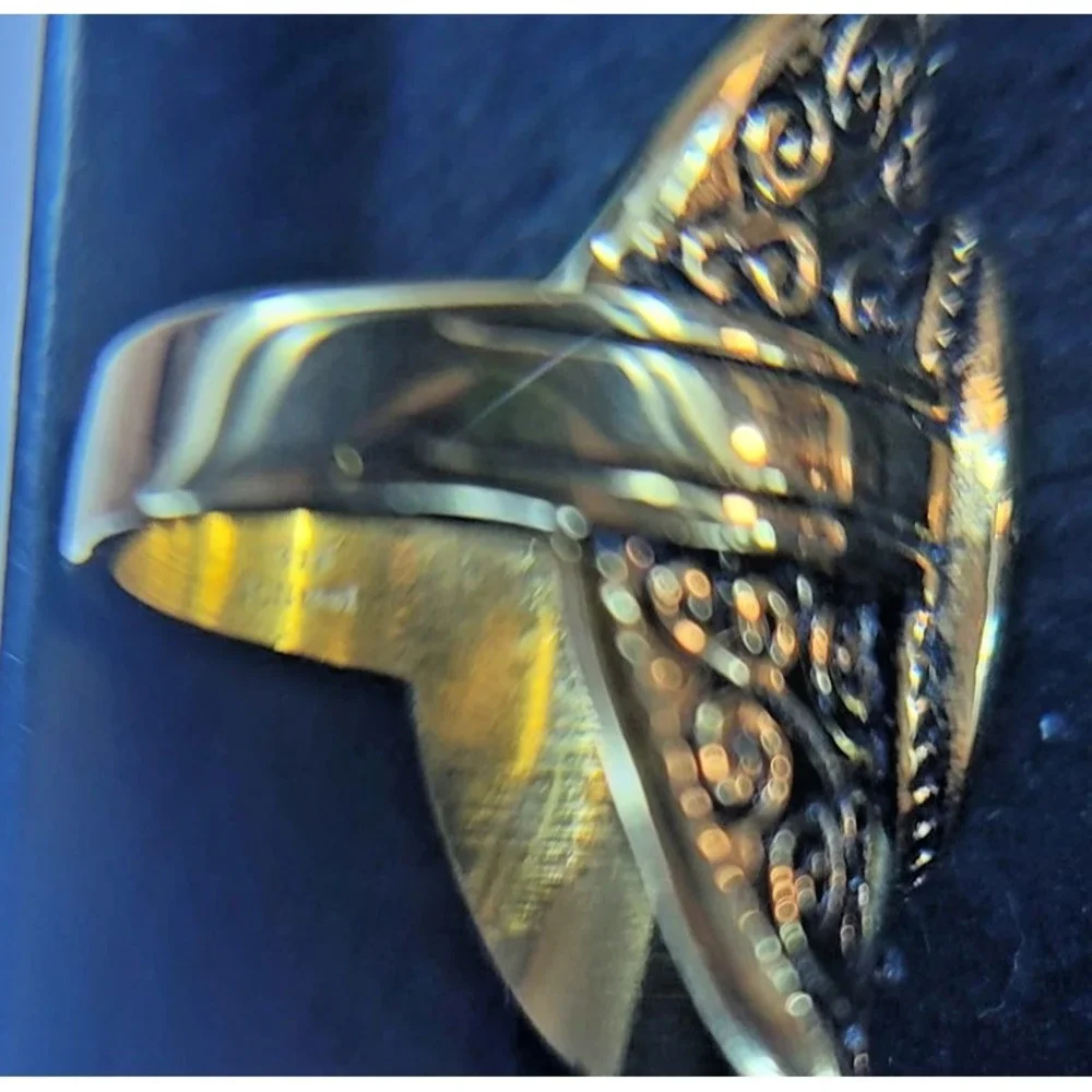Gold Tone SS Black Cabochon Cocktail Ring Womens Size 5.75 Oval Scroll Statement